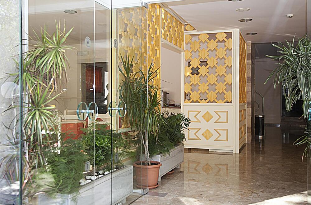 Foto general de Theonia Hotel