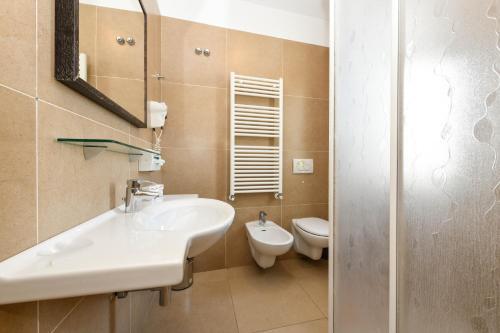 Foto del baño de Hotel Mauro