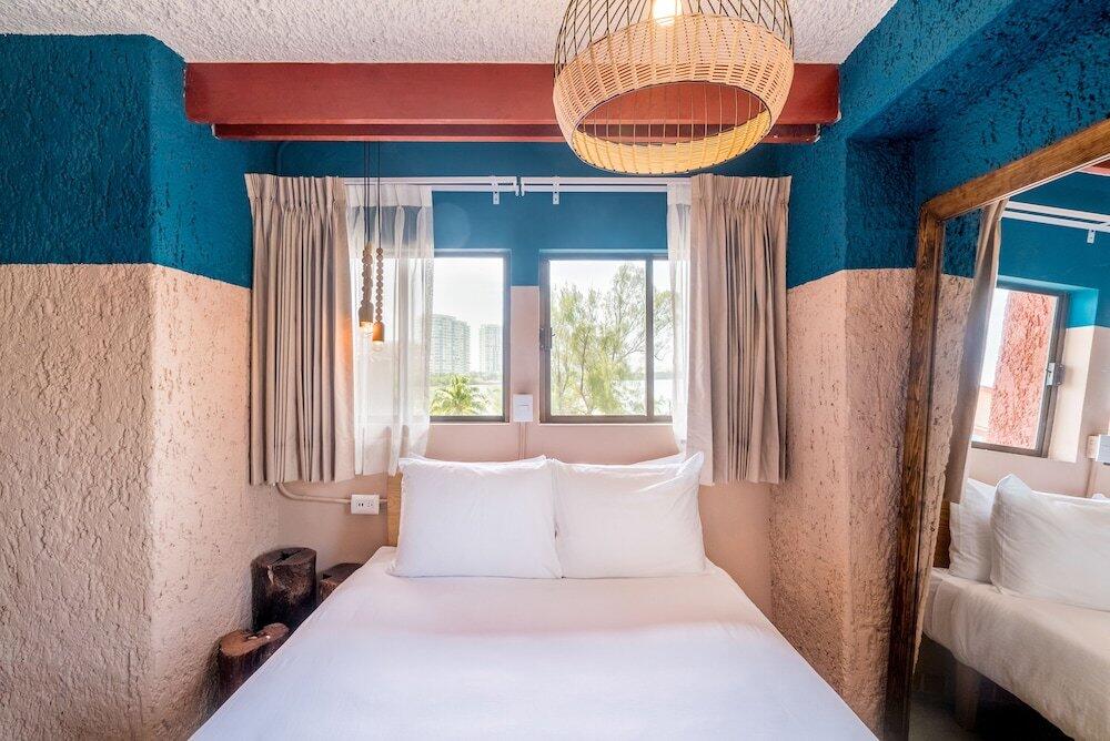 Foto de una habitación de Selina Cancun Laguna Hotel Zone