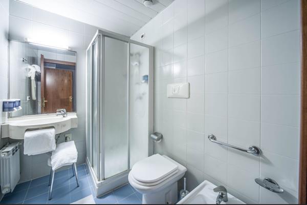 Foto del baño de Hotel Centrale