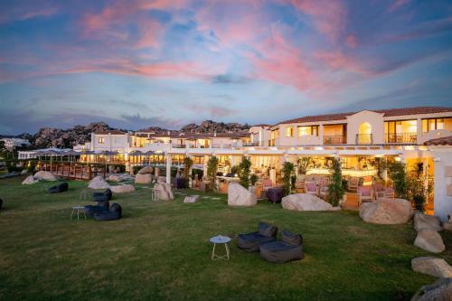 Foto de los servicios de Hotel Mangia&amp;#039;s Santa Teresa Sardinia, Curio Collection by Hilton
