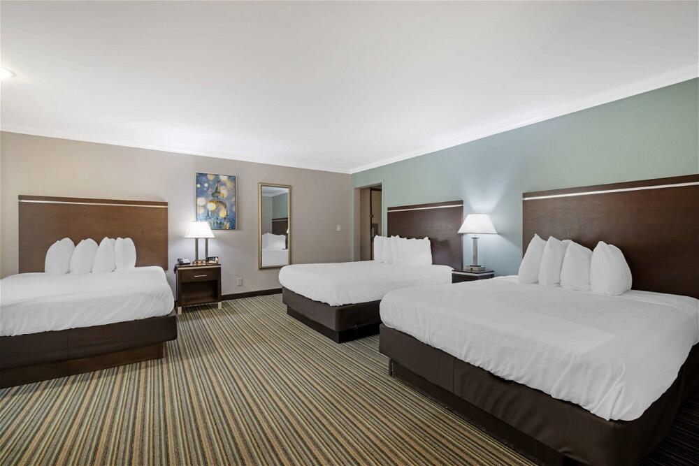 Foto de una habitación de Best Western Courtesy Inn - Anaheim Park Hotel