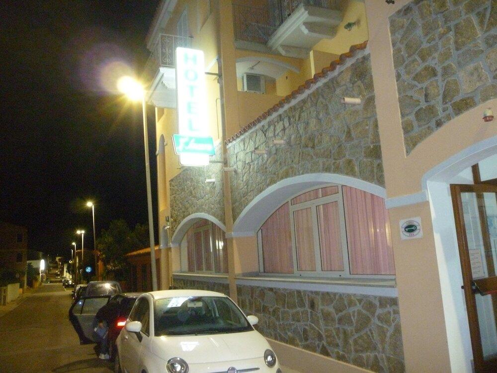 Foto del exterior de Hotel L&amp;#039;Ancora