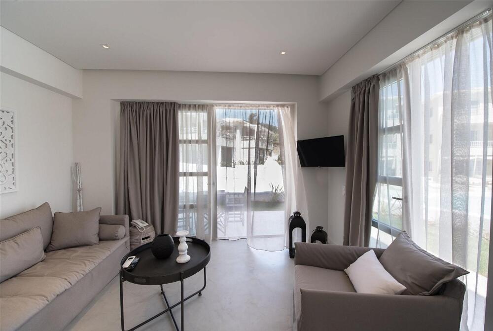 Foto general de Hotel Crystal Waters