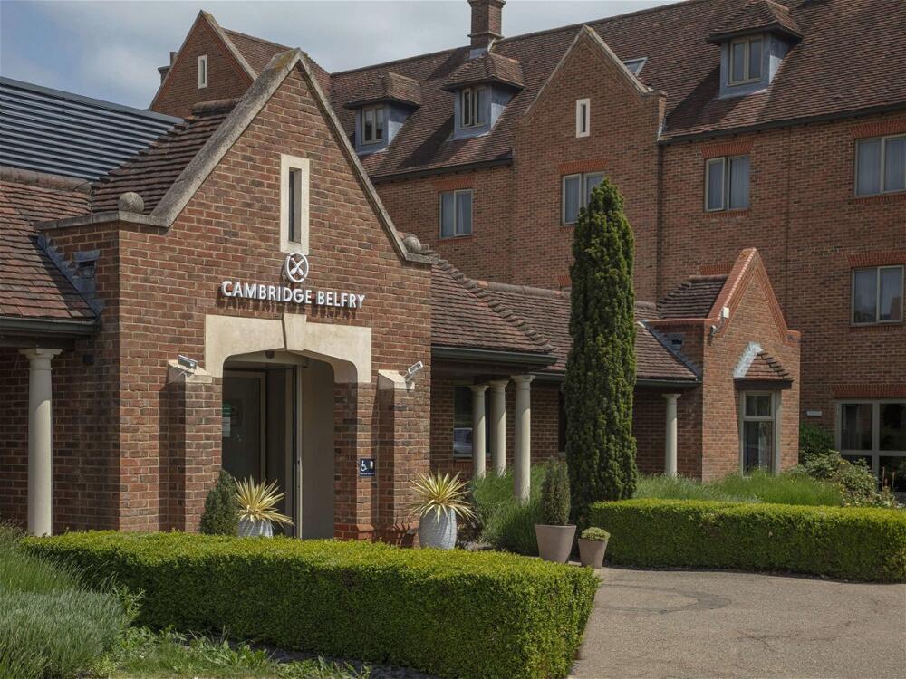 Foto del exterior de Cambridge Belfry Hotel &amp;amp; Spa