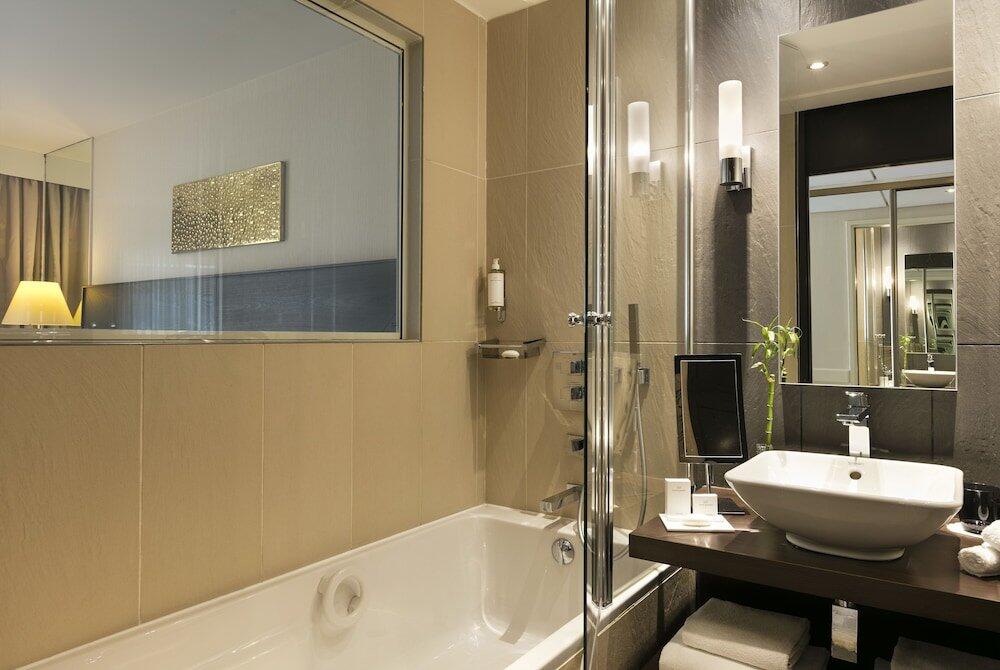 Foto del baño de Hôtel Barrière Le Gray d&amp;#039;Albion