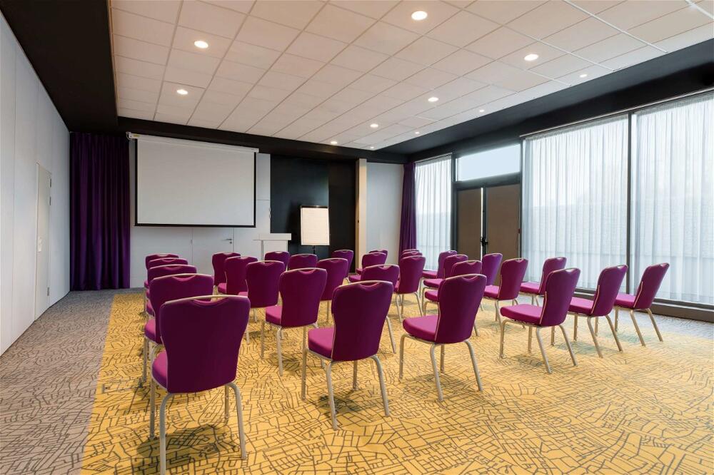 Foto de los servicios de Hotel Park Inn by Radisson Lille Grand Stade