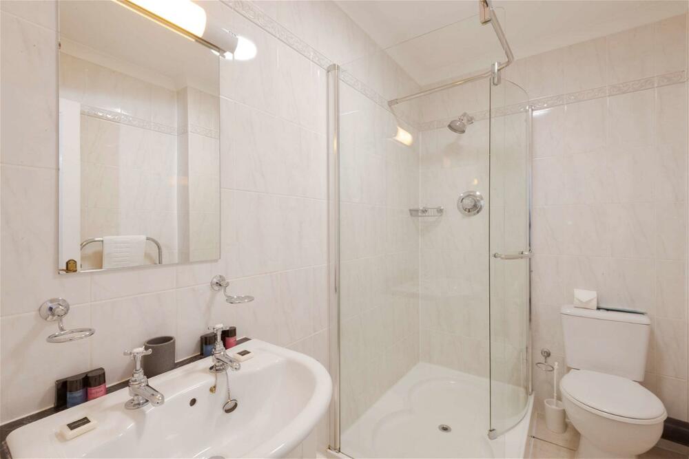 Bathroom – Sure Hotel Collection by Best Western Porth Veor Manor Hotel