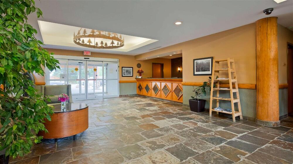 Foto de las zonas nobles de Hotel Best Western Plus Valemount Inn &amp;amp; Suites