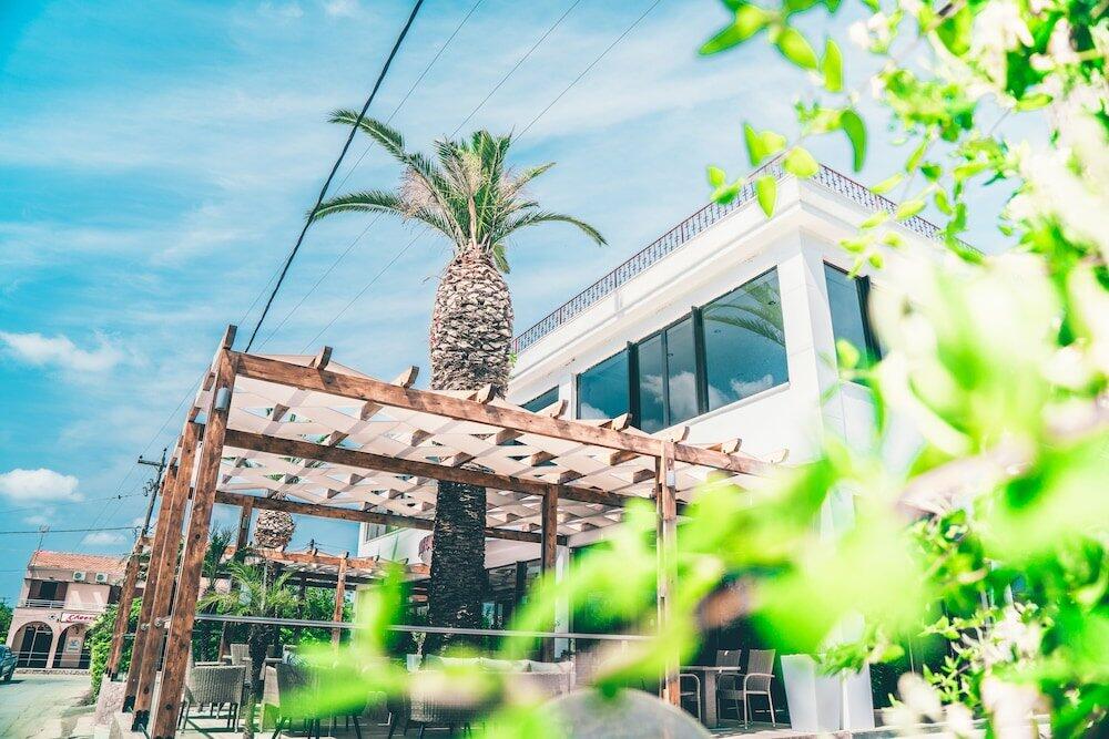 Foto del exterior de Morfeas Hotel
