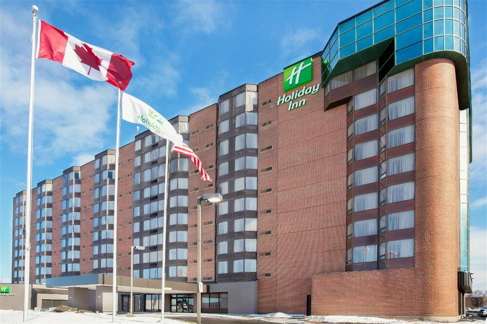 Foto del exterior de Holiday Inn Ottawa East, an IHG Hotel