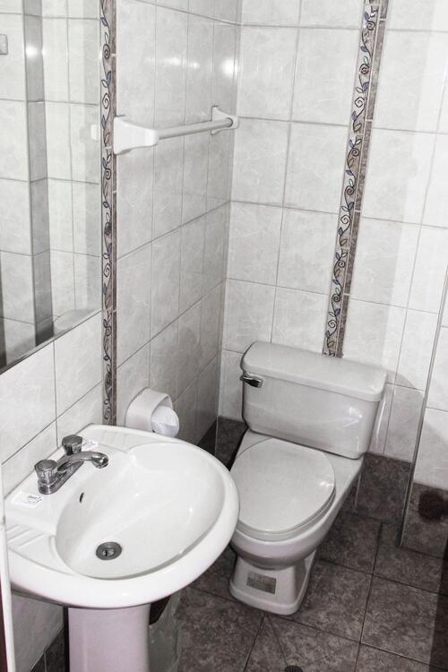 Foto del baño de Fuente de Agua Hotel