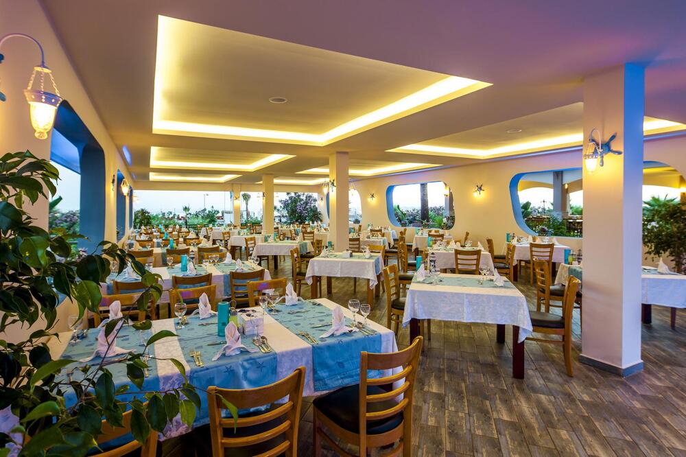 Foto de restauración de Club Hotel Turan Prince World - Kids Concept