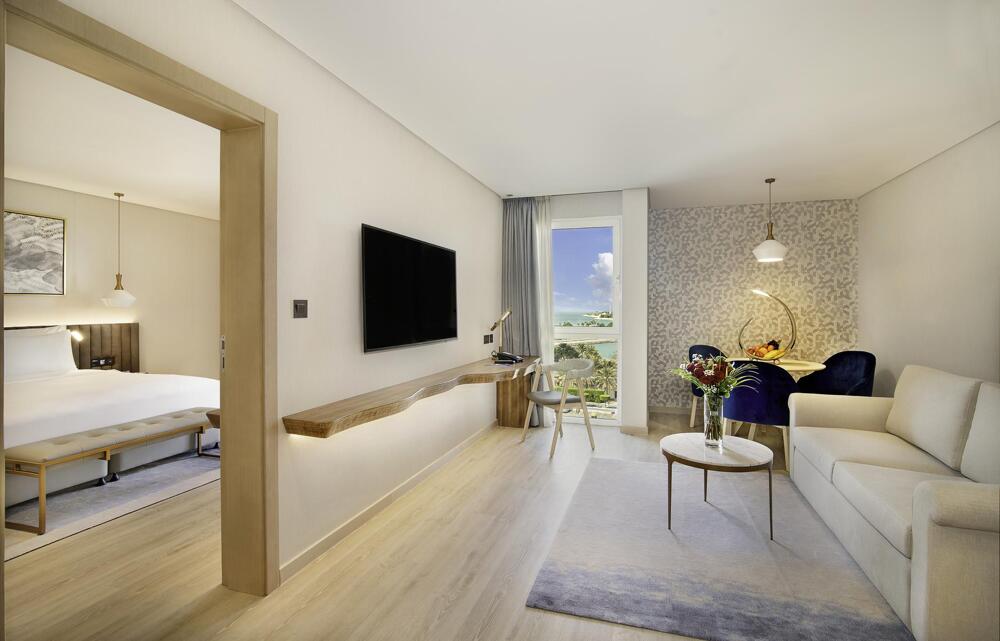 Foto de una habitación de Radisson Blu Hotel &amp;amp; Resort, Abu Dhabi Corniche
