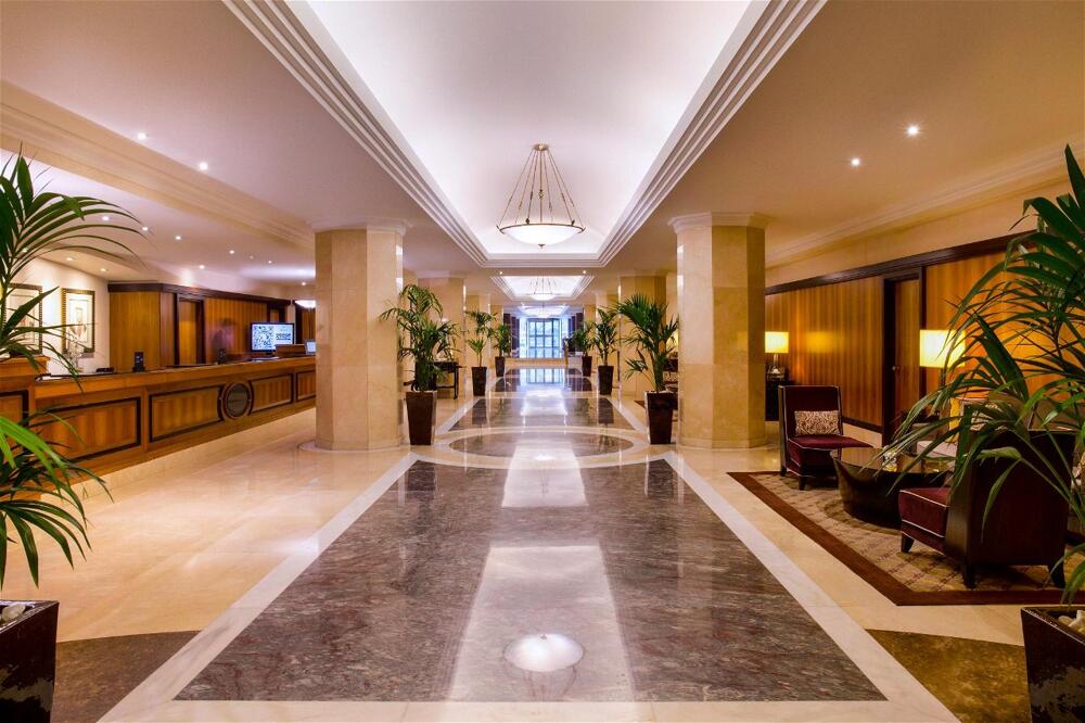 Foto general de Radisson Blu Hotel &amp;amp; Resort, Abu Dhabi Corniche