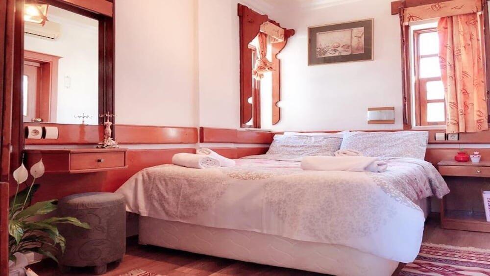Foto de una habitación de Hotel Karyatit Kaleici