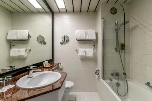 Foto del baño de The President Brussels Hotel