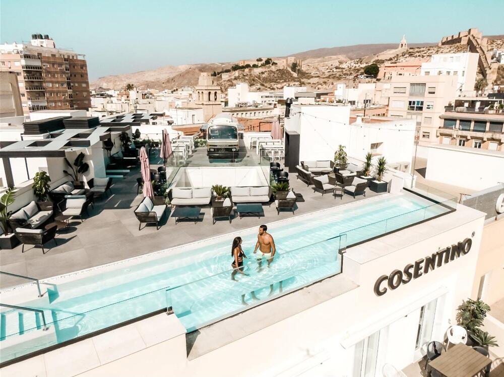 Foto de los servicios de Apartamentos HO Puerta de Purchena