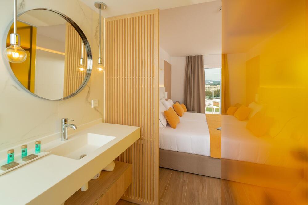 Foto del baño de L&amp;#039;Azure Hotel 4* Sup