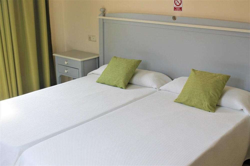 Foto de una habitación de Hotel Playa Sol