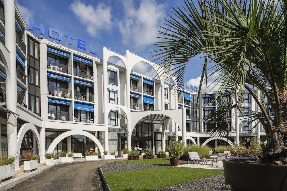 Foto del exterior de Brit Hotel du Lac