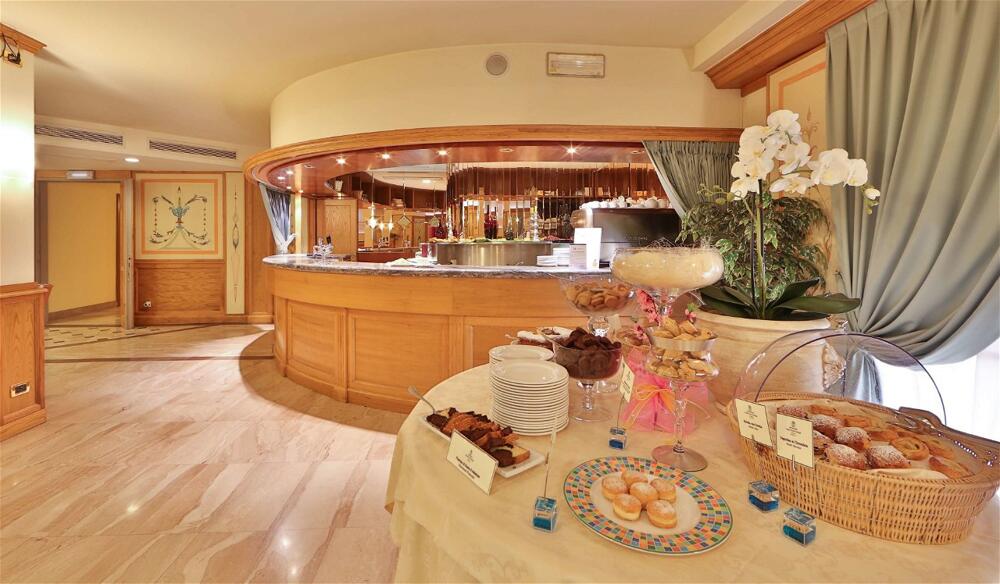 Foto de restauración de Best Western Grand Hotel Guinigi