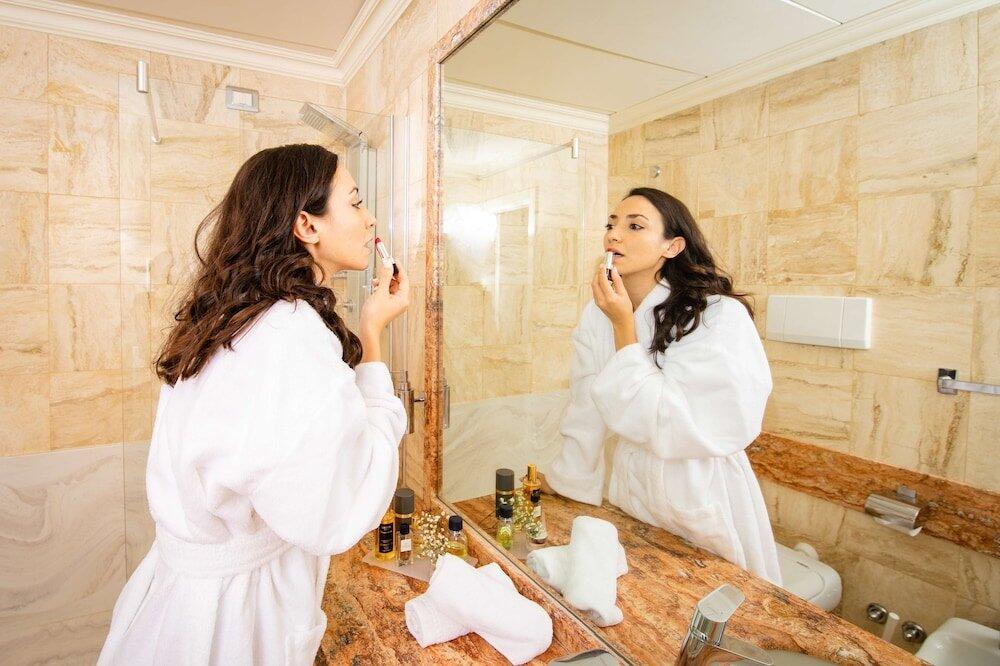Bathroom – Etrusco Arezzo Hotel, Sure Hotel Collection by Best Western