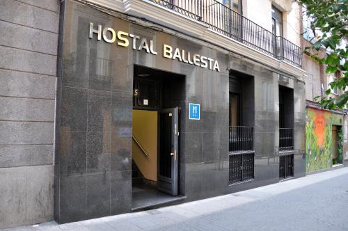 Foto del exterior de Hostal Ballesta