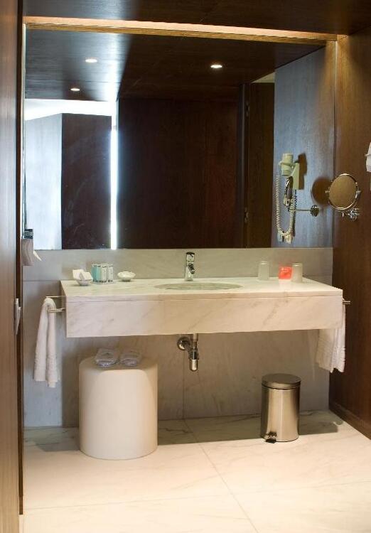 Foto del baño de Pousada Palacio de Estoi – Small Luxury Hotels of the World