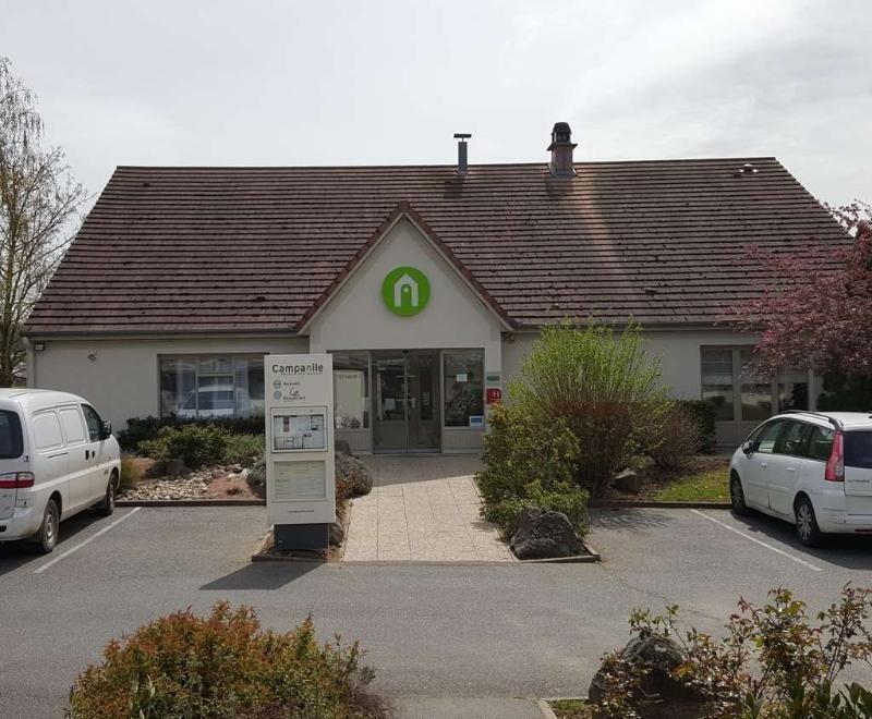 Foto del exterior de Hotel Campanile Montluçon ~ Saint-Victor