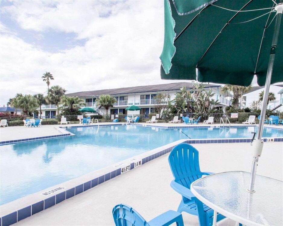 Foto de los servicios de Hotel Main Gate Kissimmee Formally Road Way Inn