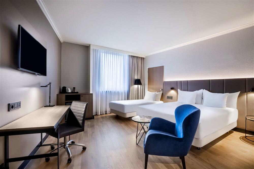 Foto de una habitación de Hotel NH Luxembourg