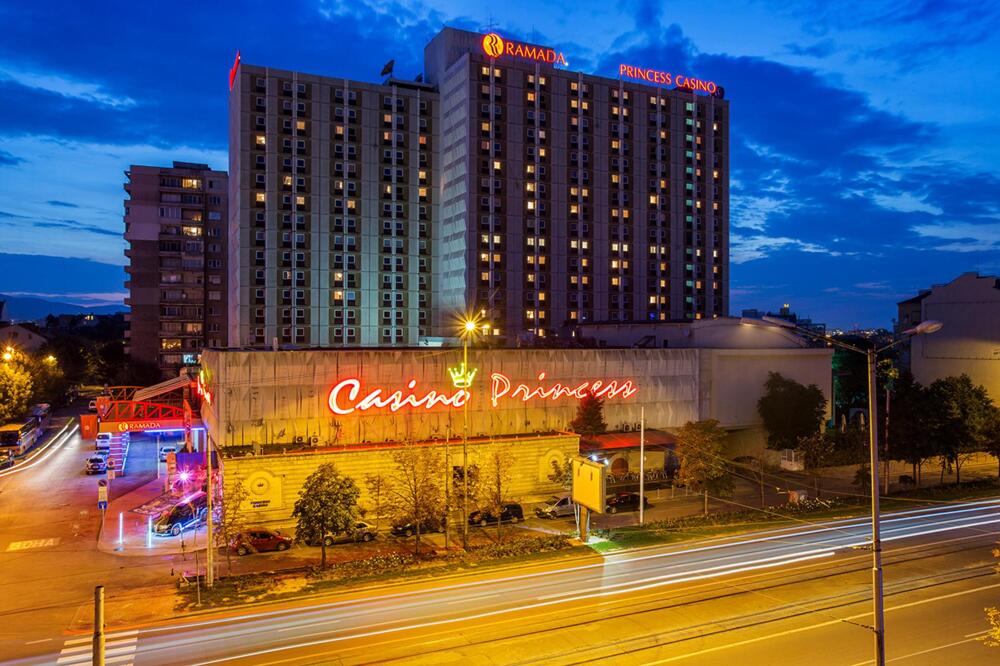 Foto del exterior de Hotel Ramada by Wyndham Sofia City Center