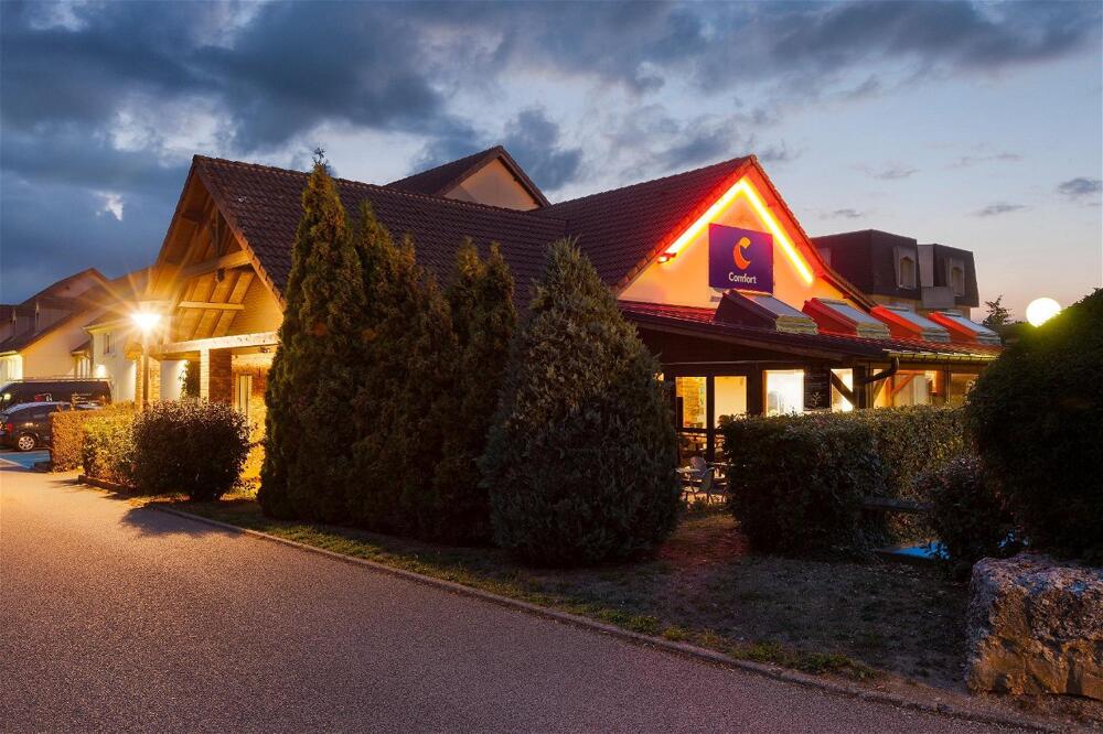 Foto del exterior de Comfort Hotel Evreux