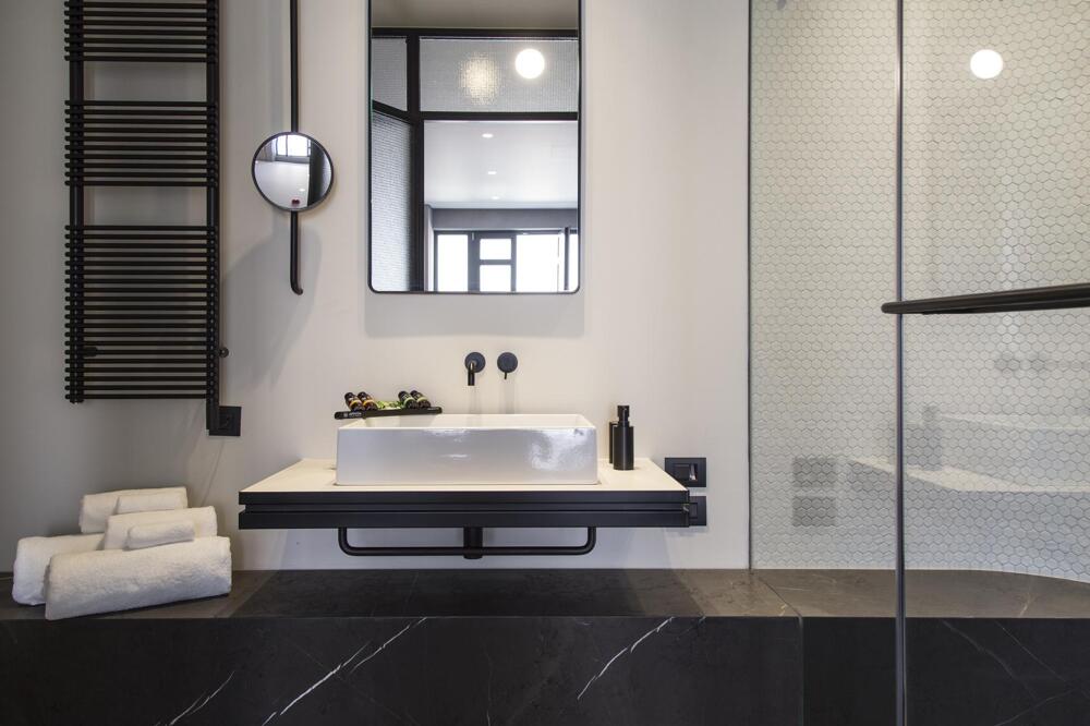 Foto del baño de Perianth Hotel