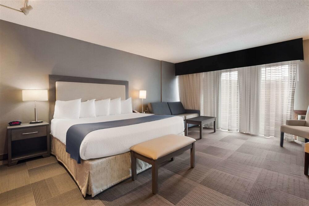 Foto de una habitación de Best Western St Catharines Hotel &amp;amp; Conference Centre