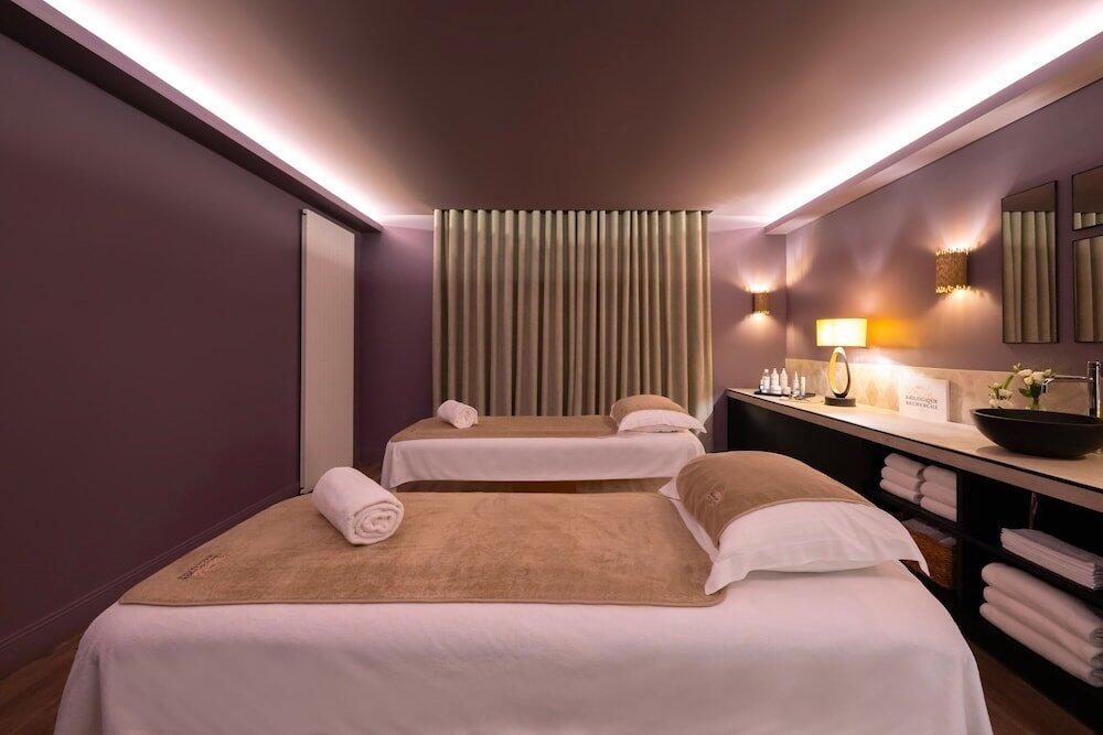 Foto de los servicios de Hôtel Barrière Le Royal Deauville
