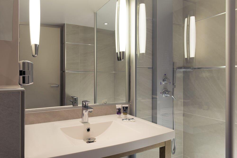 Foto del baño de Hotel Mercure Beaune Centre