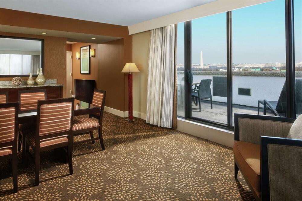 Foto de una habitación de Hotel DoubleTree by Hilton Washington DC - Crystal City