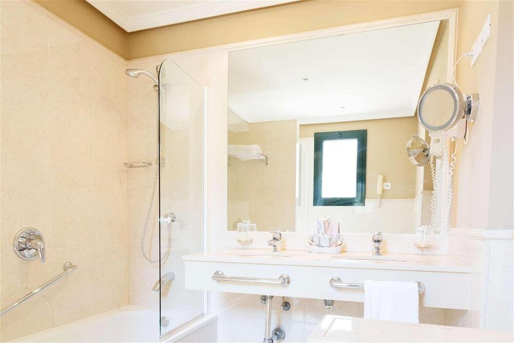 Foto del baño de Hotel Barceló Jerez Montecastillo &amp;amp; Convention Center