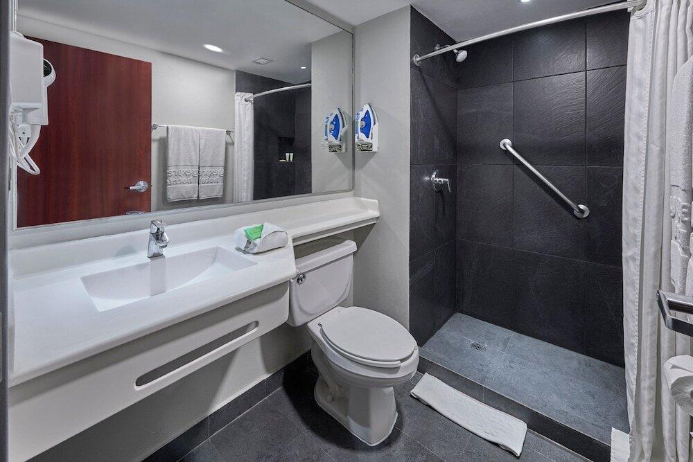 Foto del baño de Hotel City Express Veracruz