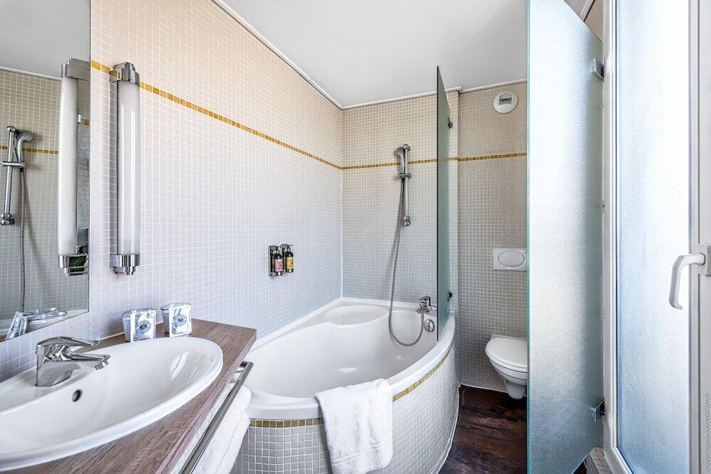 Foto del baño de Etoile Park Hotel