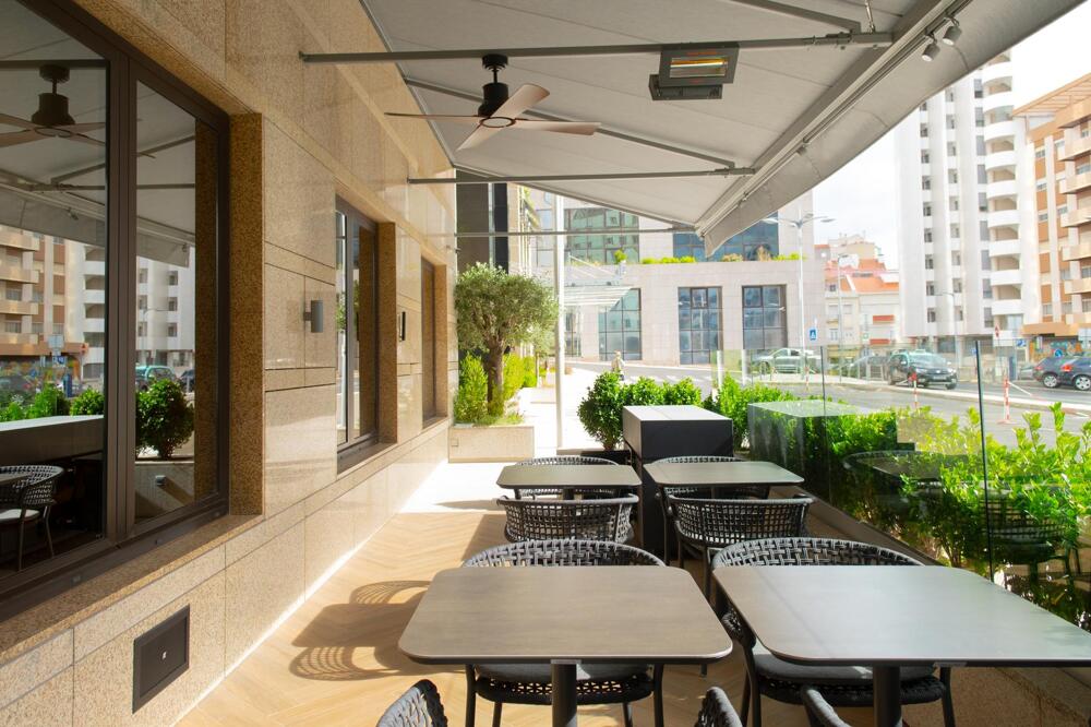 Foto de restauración de SANA Metropolitan Hotel