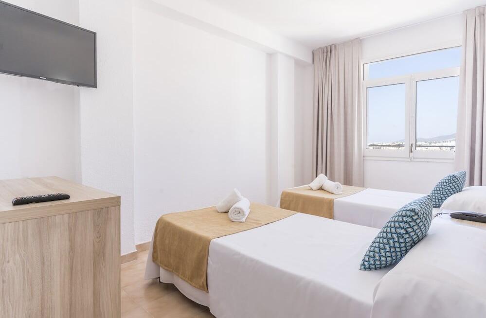 Foto de una habitación de Suncoast Ibiza Hotel - Adults Only -