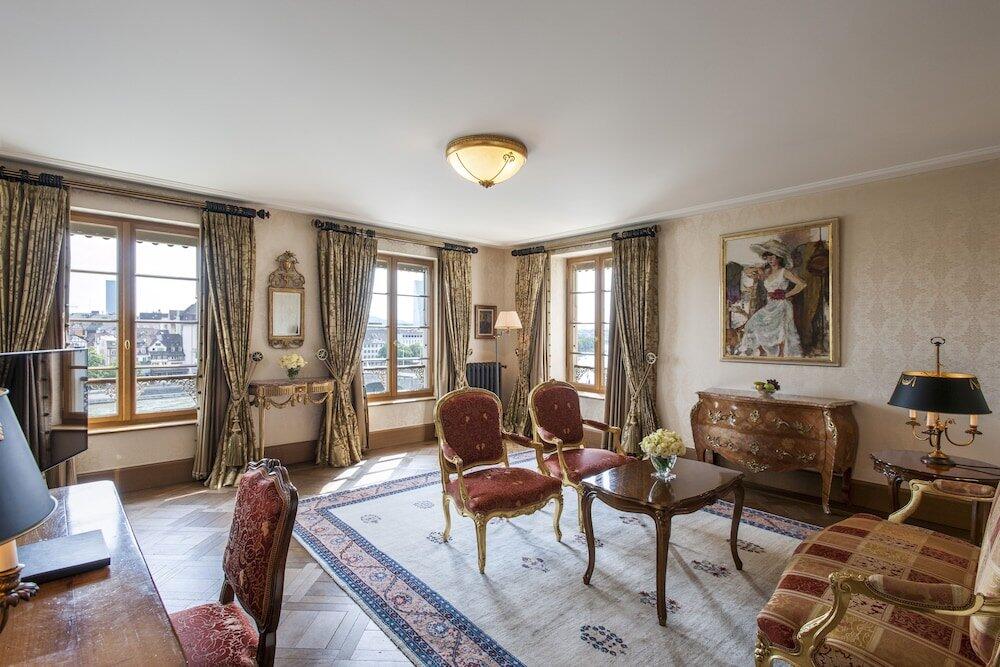 Foto de una habitación de Grand Hotel Les Trois Rois