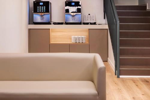 Foto de restauración de B&amp;amp;B Hotel Barcelona Sant Cugat