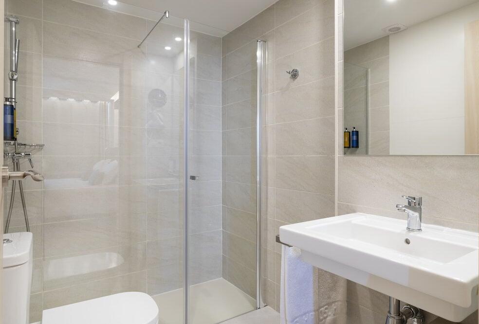 Foto del baño de Halley Hotel &amp;amp; Apartments Affiliated by Meliá