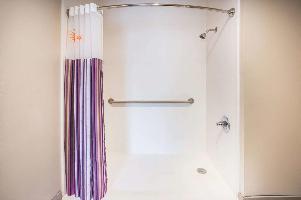 Foto del baño de Hotel La Quinta by Wyndham Cincinnati NE - Mason