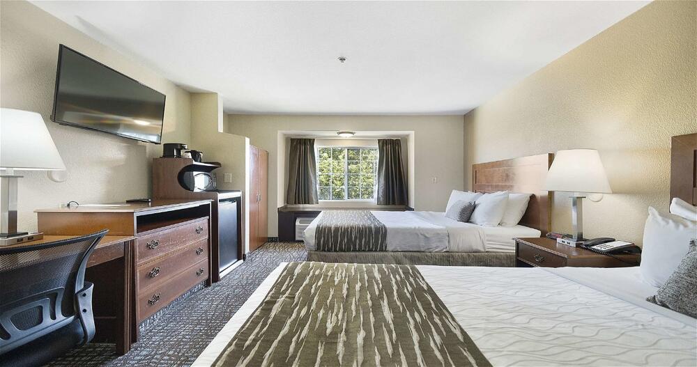 Foto de una habitación de SureStay Plus Hotel by Best Western Rocklin