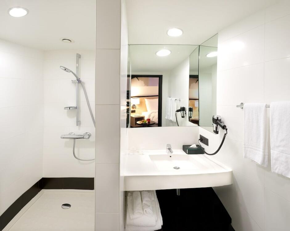 Foto del baño de Hotel Park Inn by Radisson Leuven